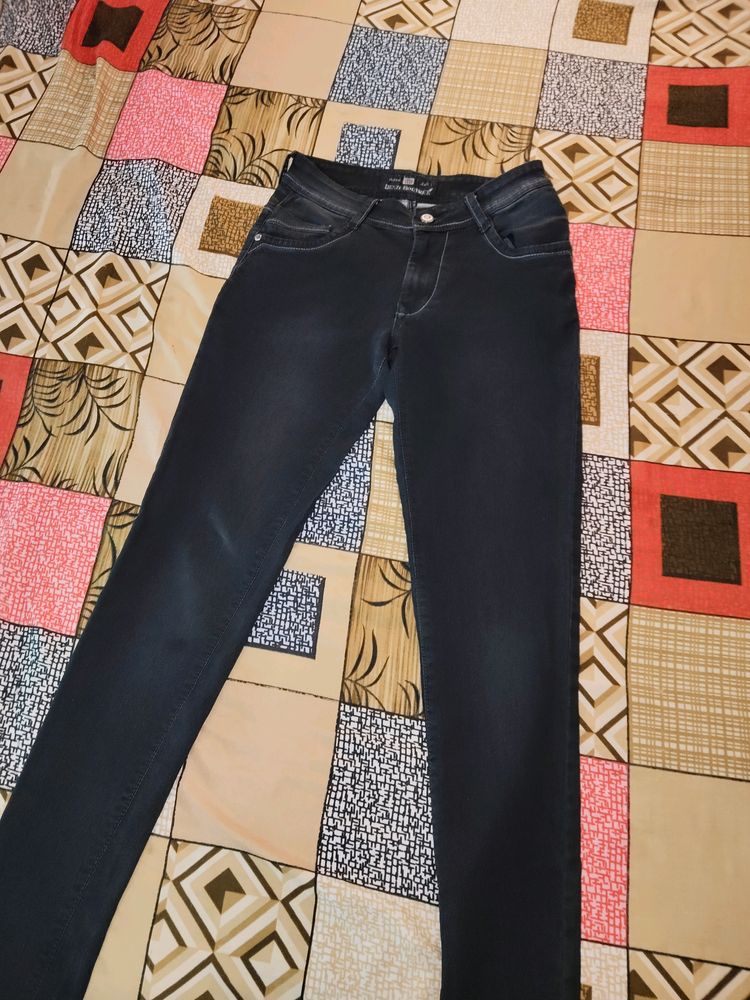 Black Skinny Jeans