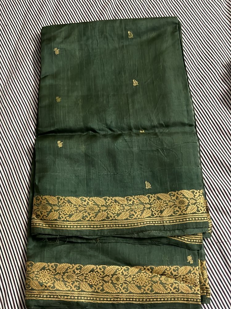 Olive Green Saree With Stiched Blouse