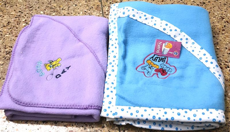 Set Of 2 Soft Hooded Blanket Wrapper For Baby