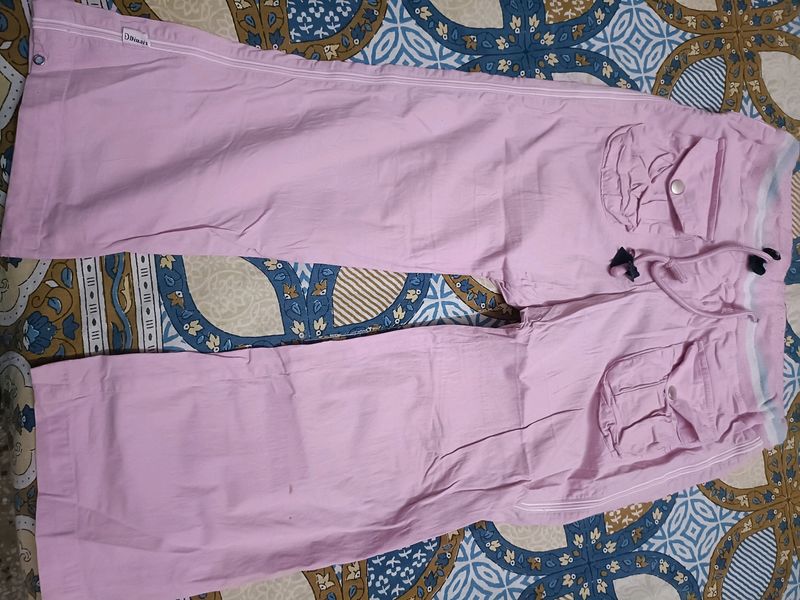 Beautiful Pink Knee Length Capri In 32 Waist