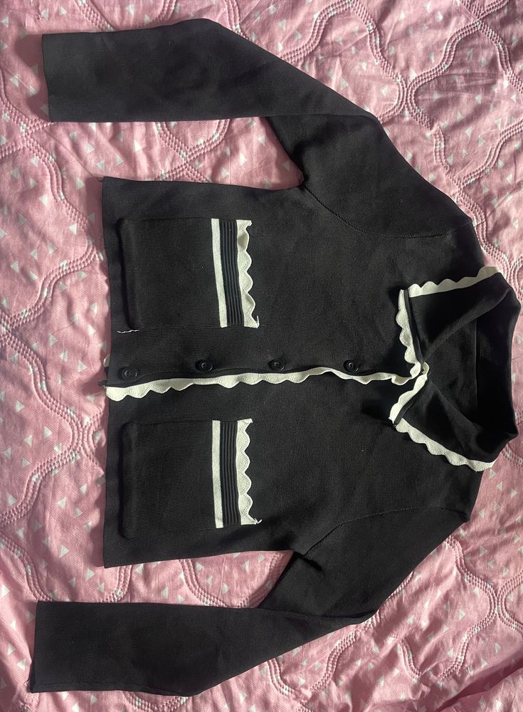 Black Winter Wear Crop Top