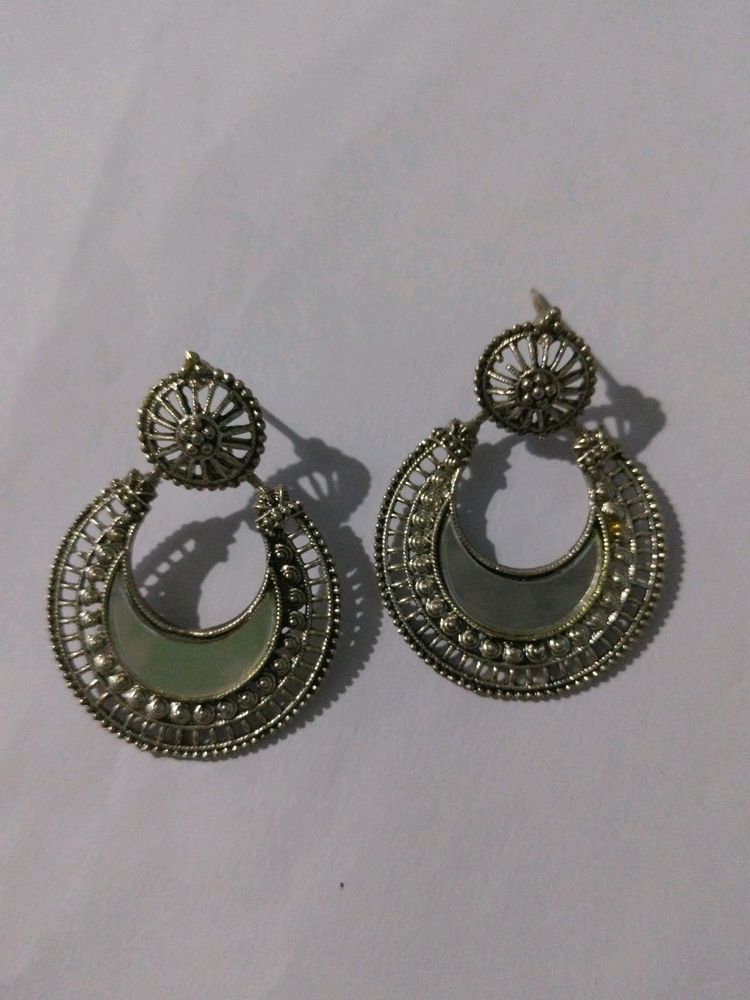 Earring