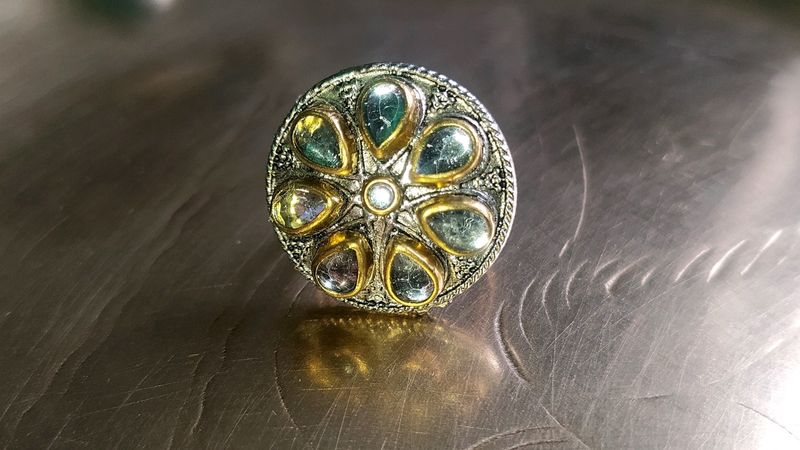 Beautiful Kundan Finger Ring