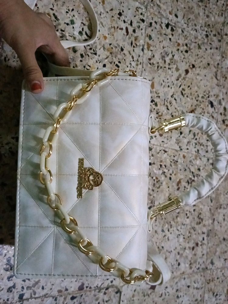 White & Creamy Siling Bag