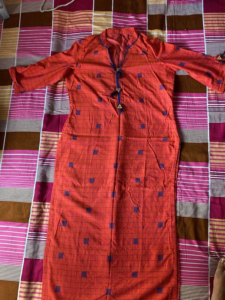 woman kurti