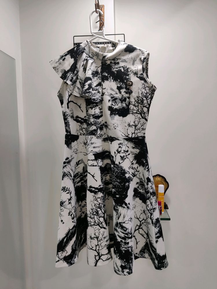 B/W Printed Mini Dress