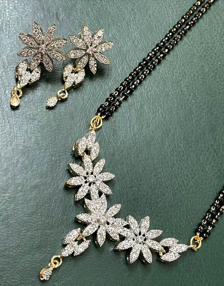 Staylish Beautiful Diamond Cut Mangalsutra With Earrings