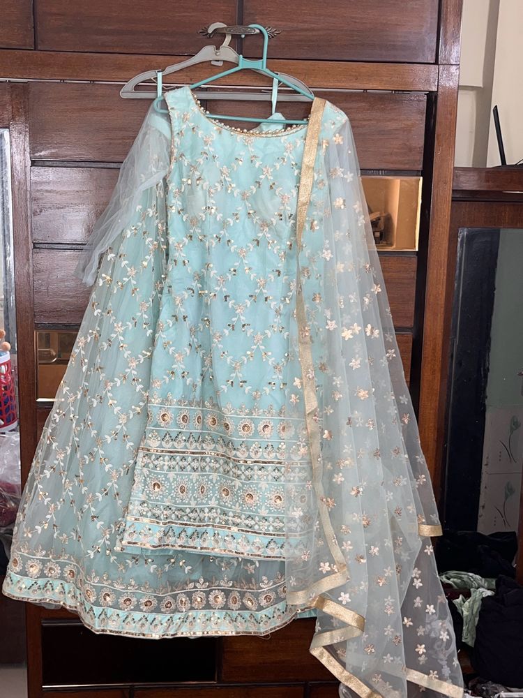 Pakistani Lehenga Oufit