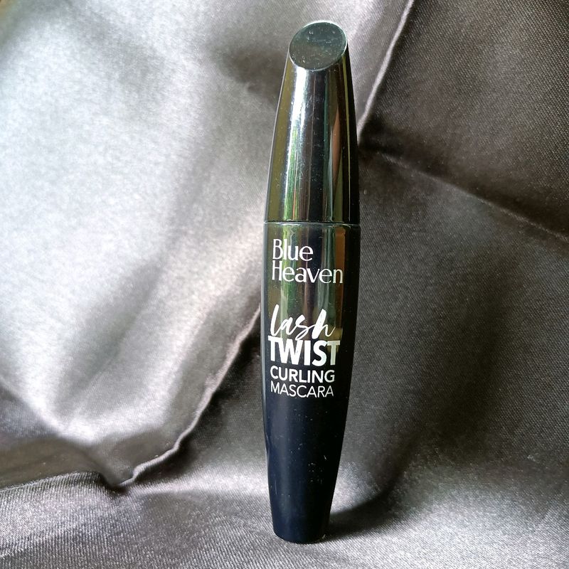 Blue Heaven Eyelash Twist Curling Mascara