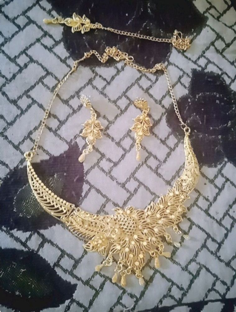 Necklace Set