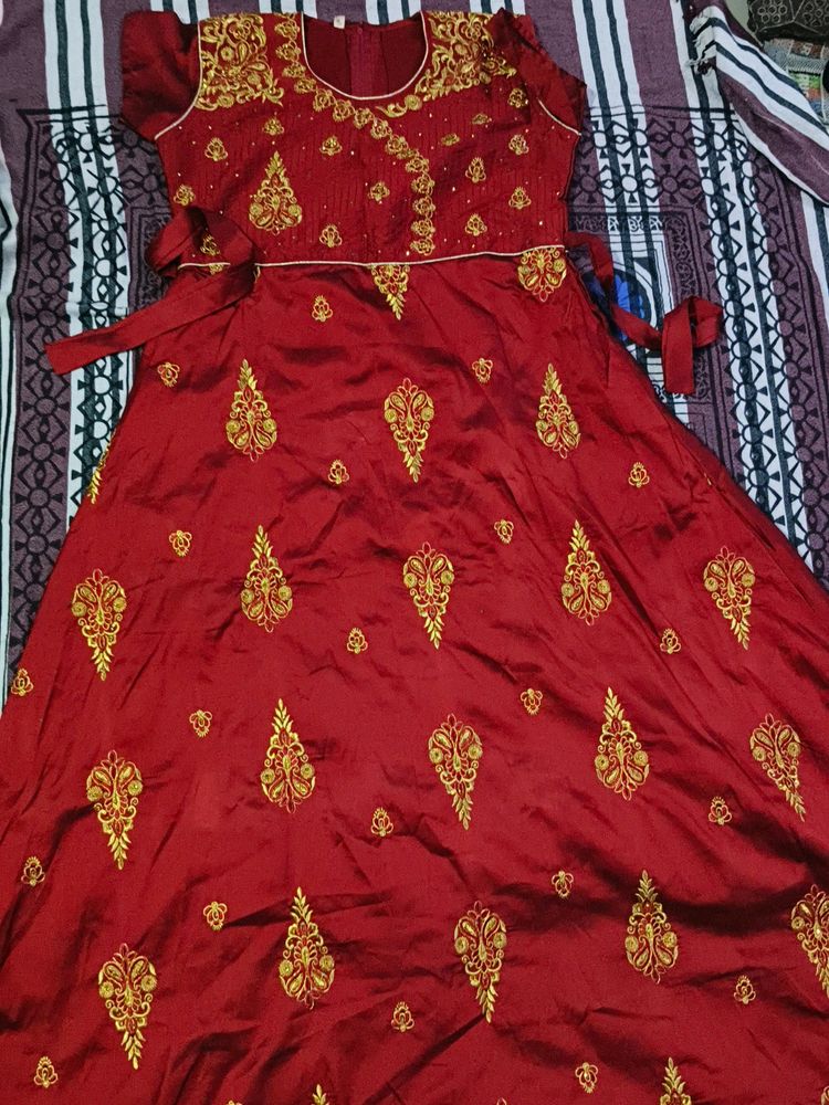 New Gown For Girls And Women