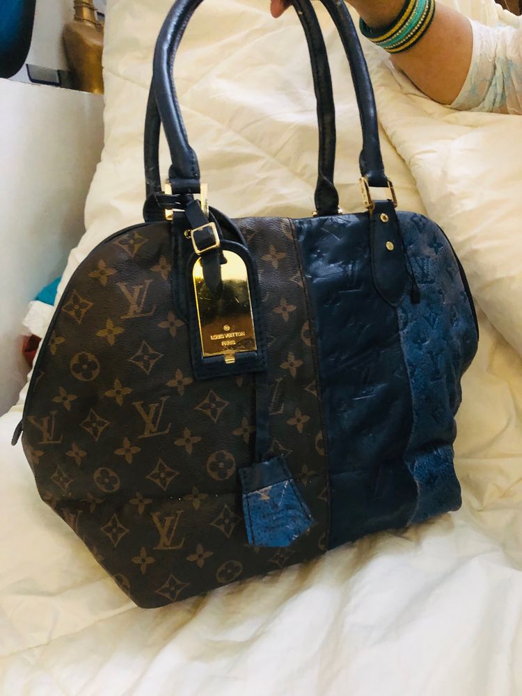 🔥 Lv Handbag (Used )