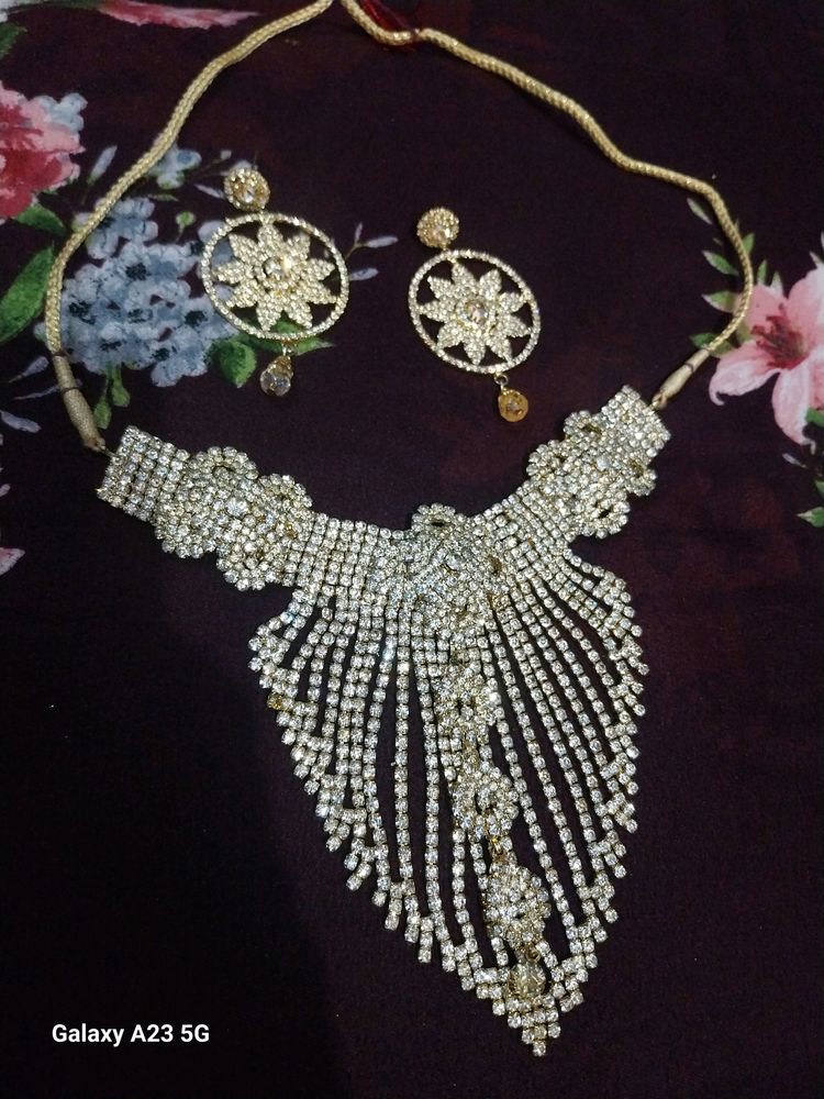 white ston jewellery set goldn clr