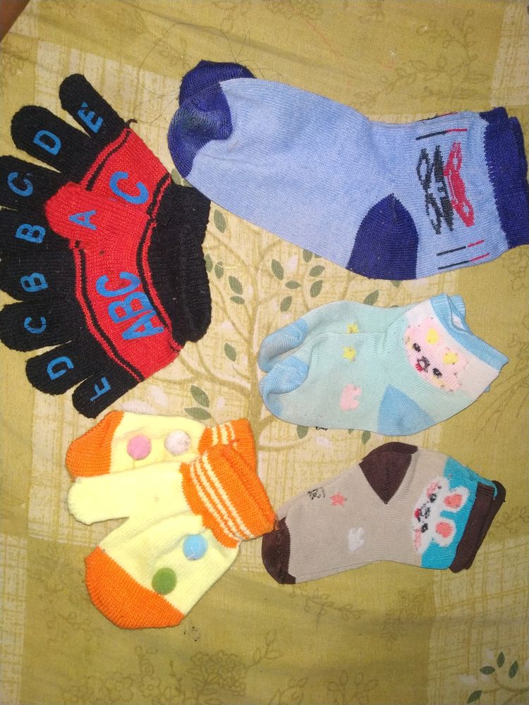 Baby Hand Gloves And Baby Socks Combo