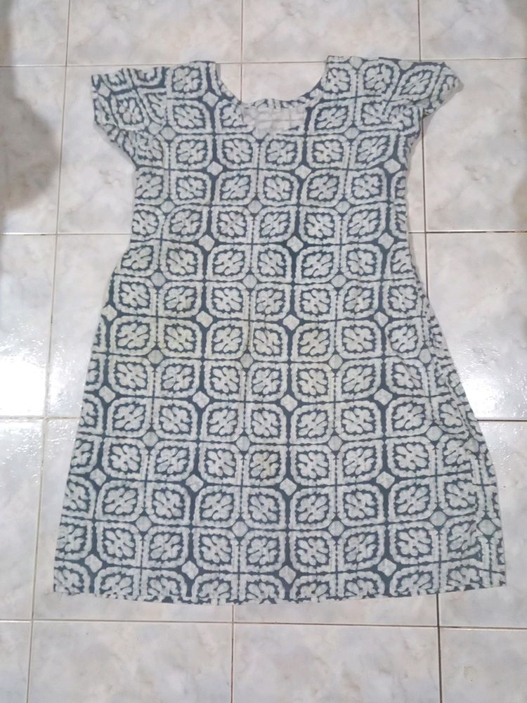 SHORT KURTI