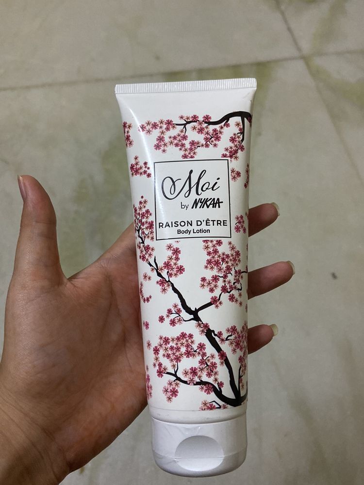 NYKAA BODY LOTION