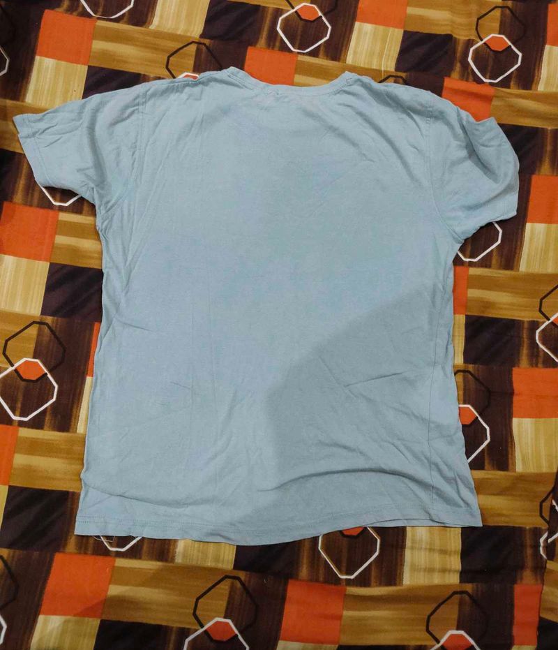 T Shirt M - Size