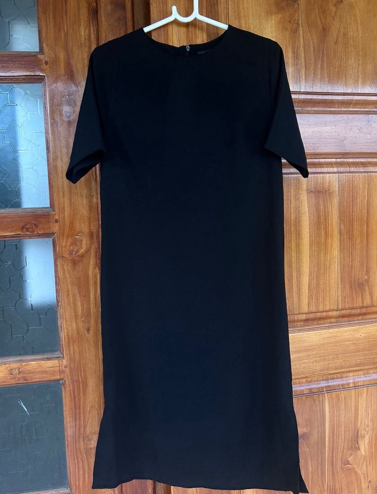 Black Straight Dress