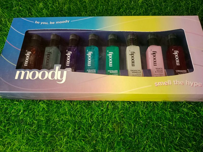 Moody Premium Perfume Set (8pcs)❤️😳 (Offer 💯)