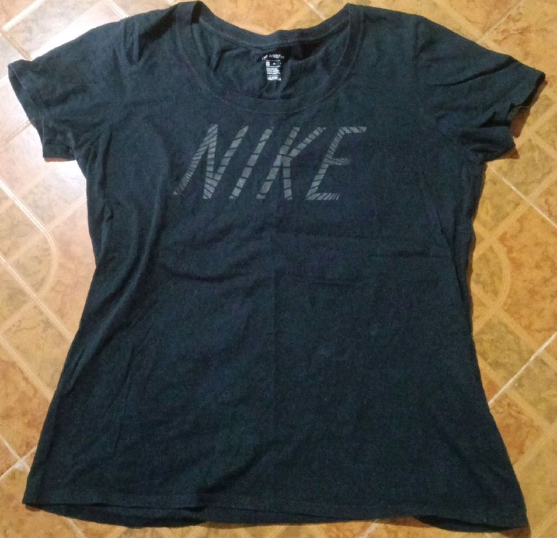 Black Nike Casual Tshirt