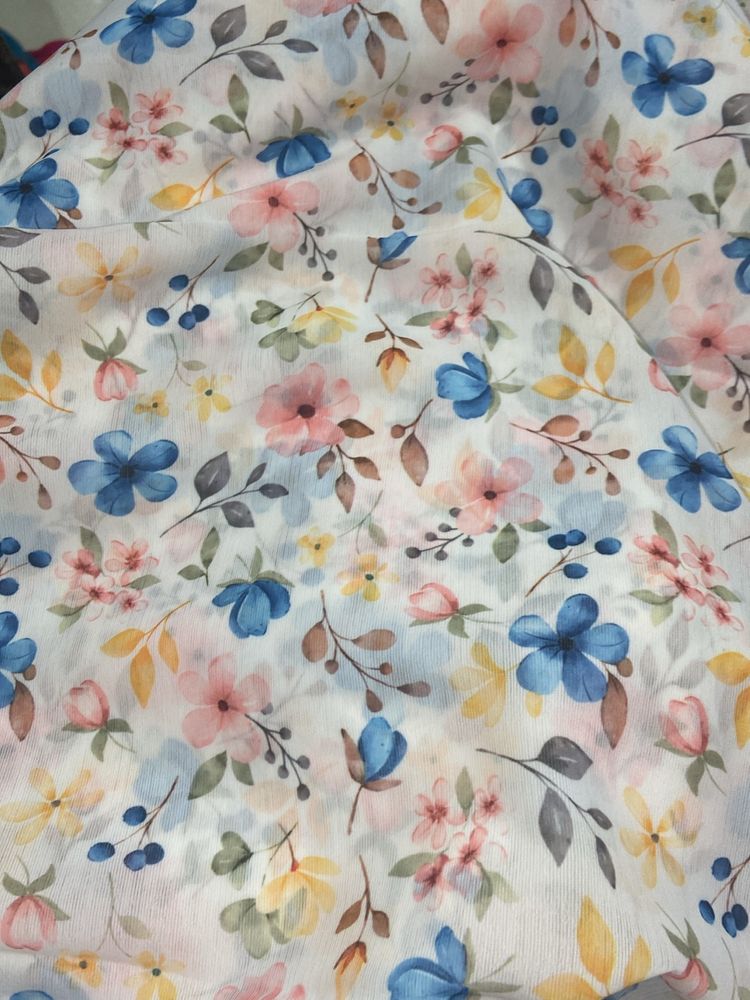 Beautiful Small Flower Printed Fabric Material