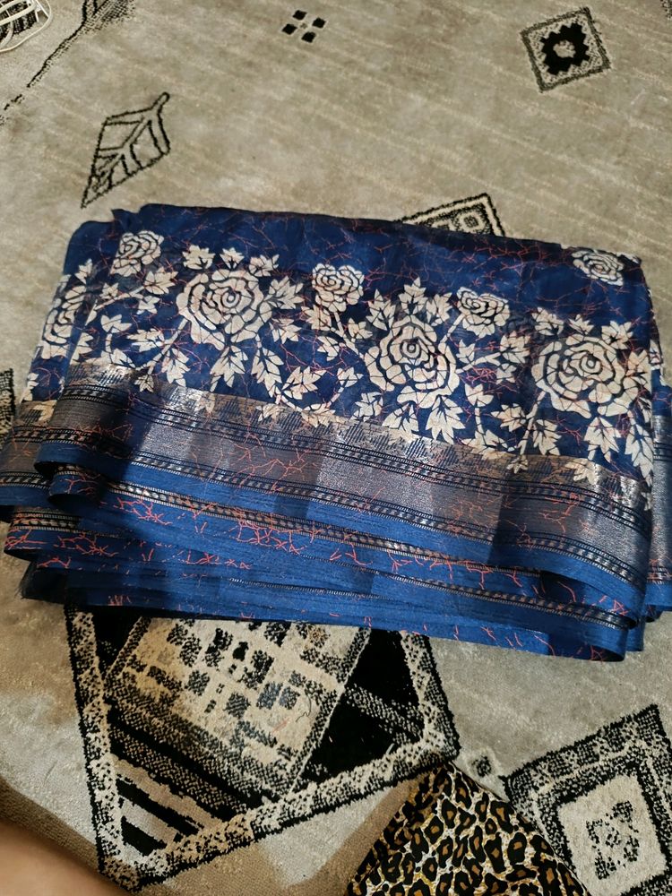 Women Printed Blue Saree