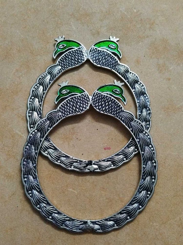 Metal Bangals With Peacock Motif