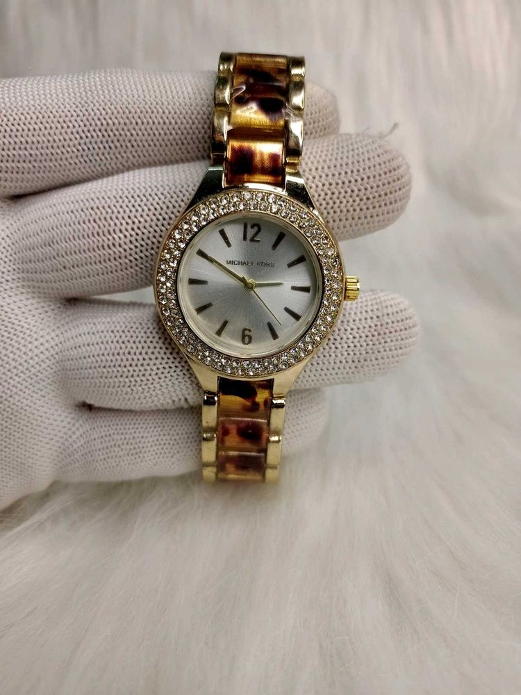 Mk stylish lady With premium quality stainless ste