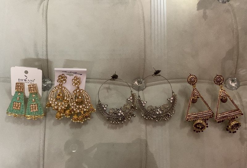 4 Pairs Of Earring
