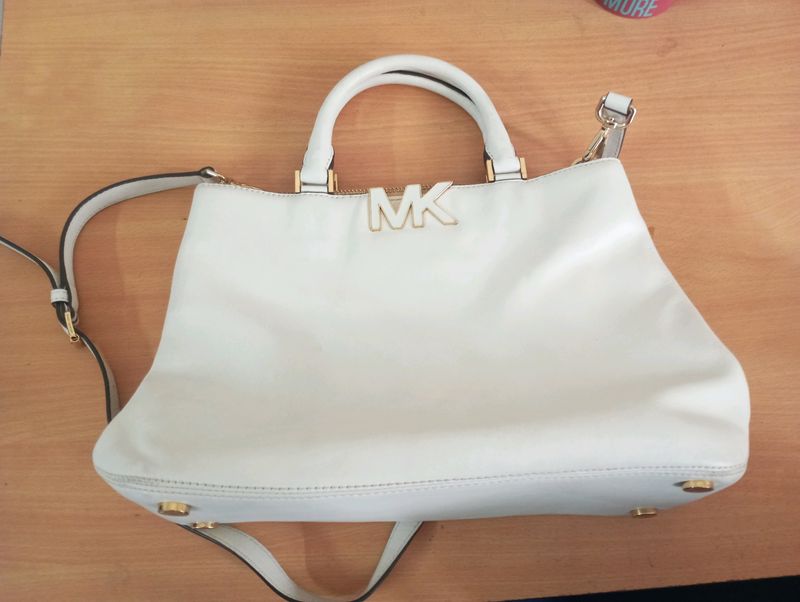 Authentic New Micheal Kors Satchel