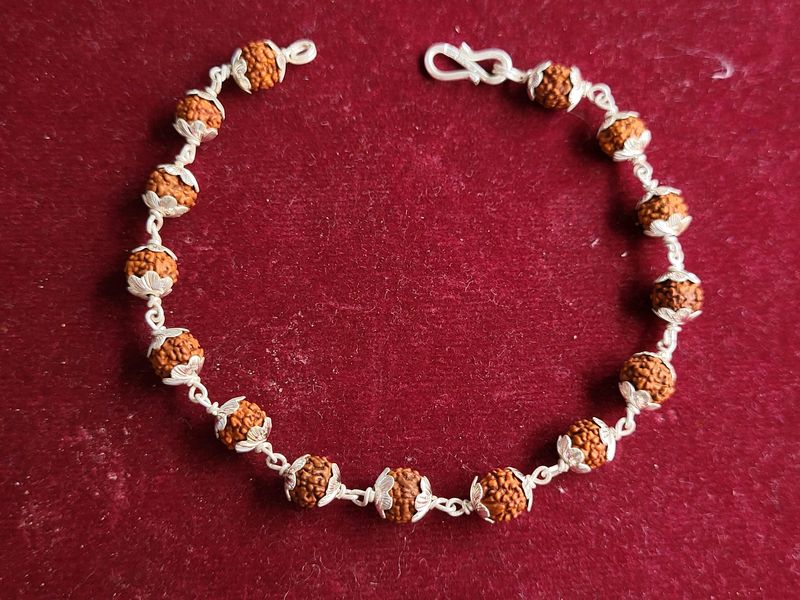 Silver Rudraksh Rakhi / Bracelet (Rud004)