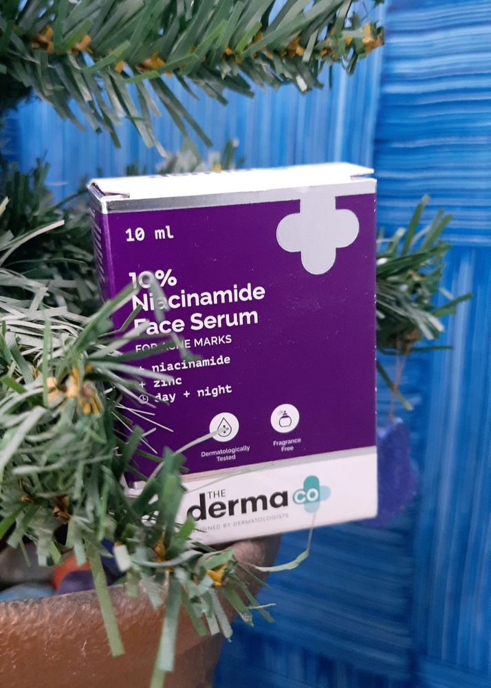 The Derma Co Serum