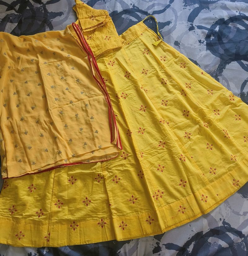 Yellow Heavy Lehenga Choli (Stitched) ✨😍