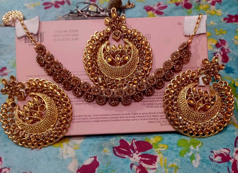 Golden Jwellery Set