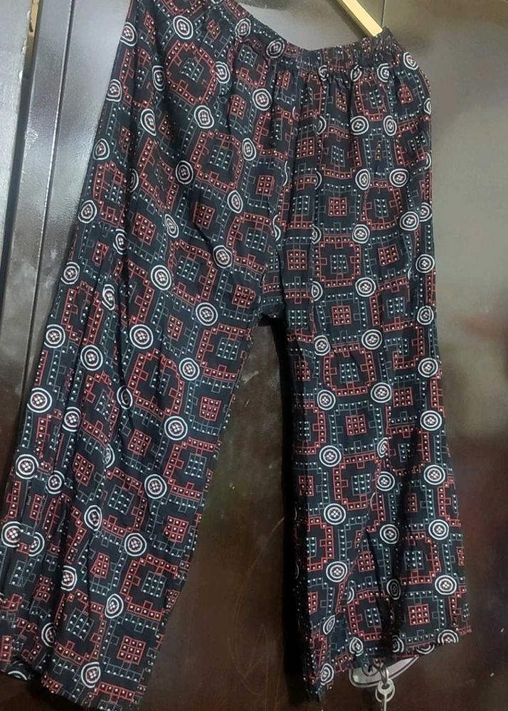 Multi Printed Pyjama Lower For 30 Waist