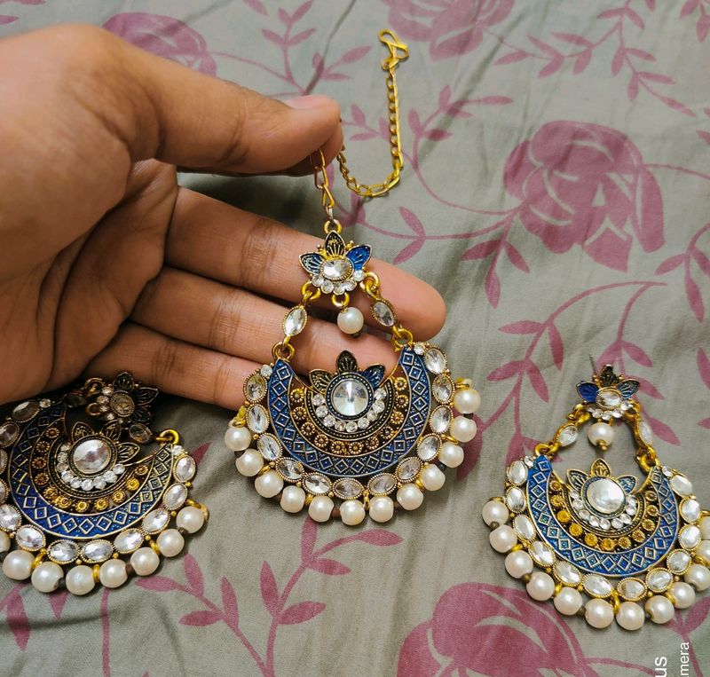 Earrings With Bindiya