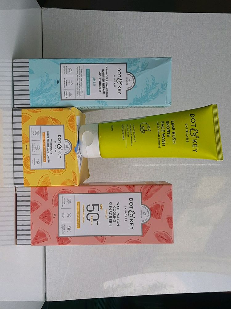 Combo Of Dot&key 4 Sunscreen, Moisturizer, Cream