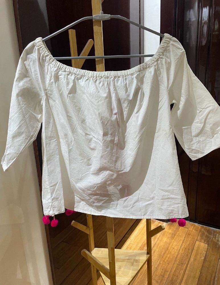 🎊CLEARANCE🎊vero Moda White Top