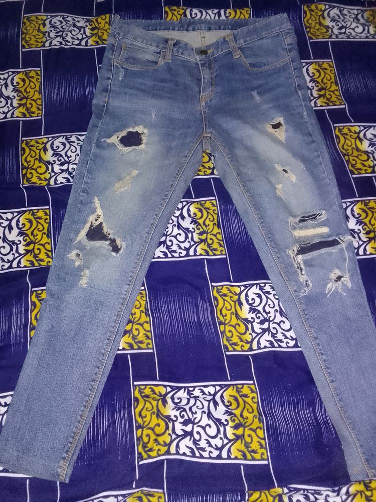 Branded Boyfriend Ripped Jeans