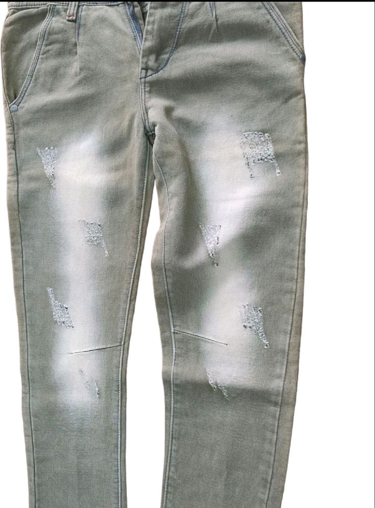 Mens Scrached Jeans 👖