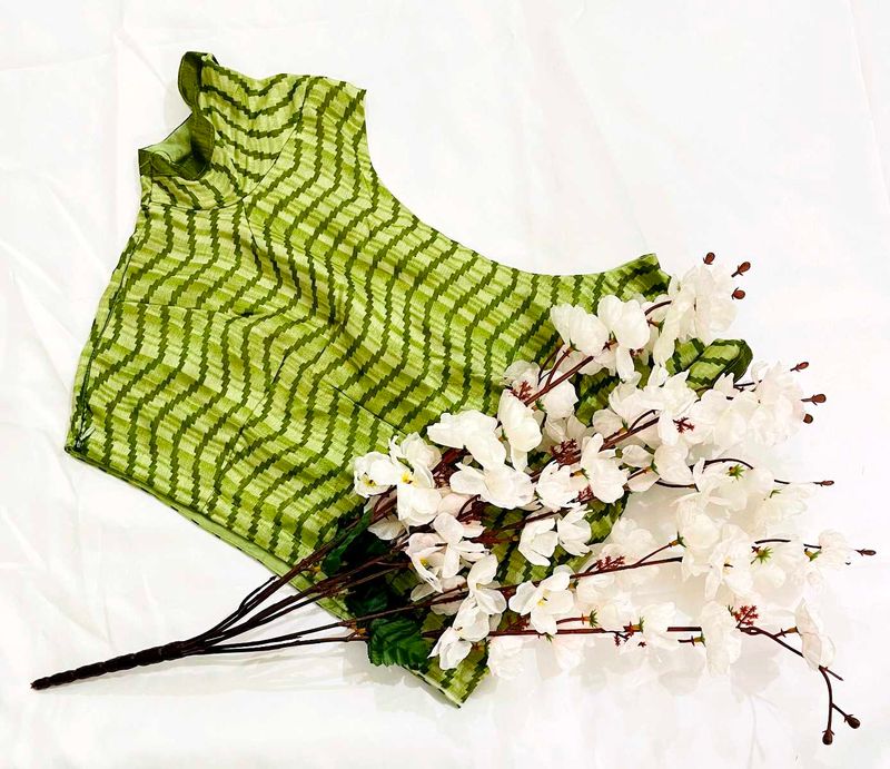 Green Zigzag Pattern Blouse