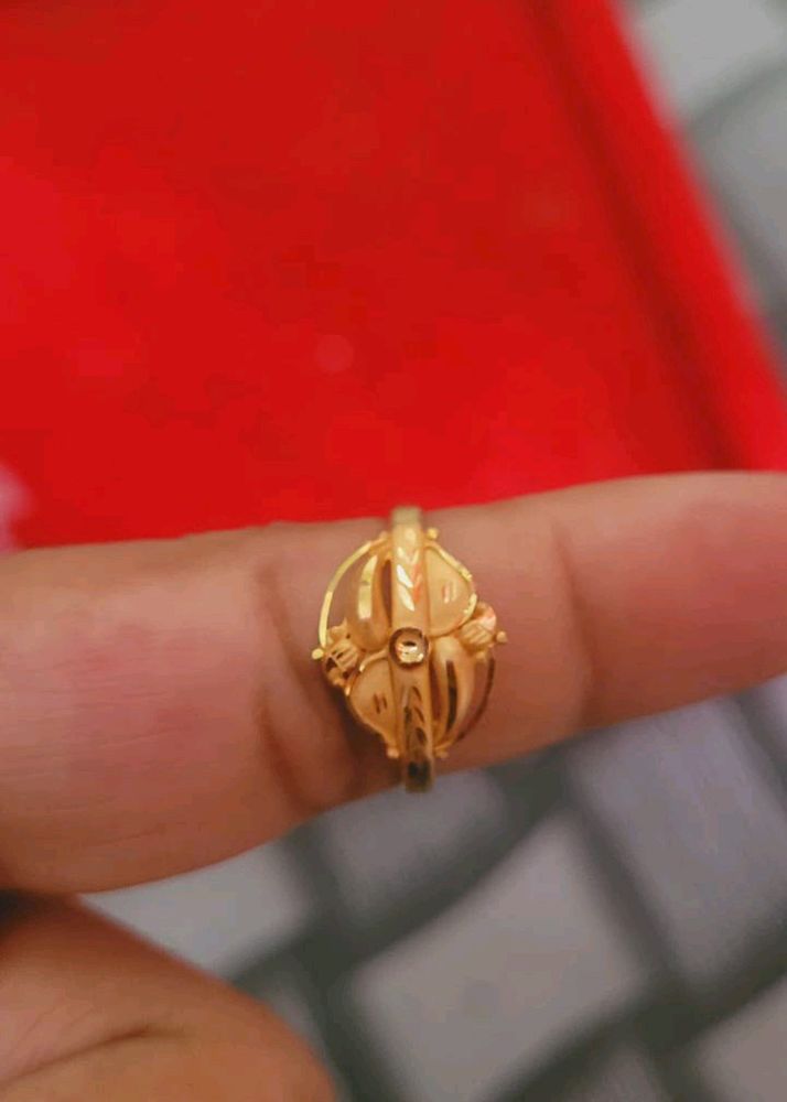 New Beautiful Gold Ring