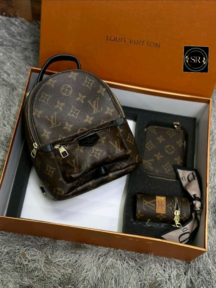 LV GIFT SET OF BAGPACK, LIPSTICK HOLDER& WALLET