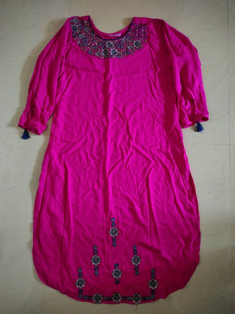 Beautiful Long Kurti Having Embroidery