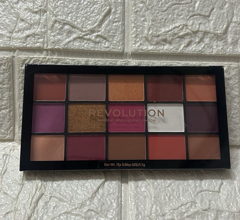 Makeup Revolution Eyeshadow Palette