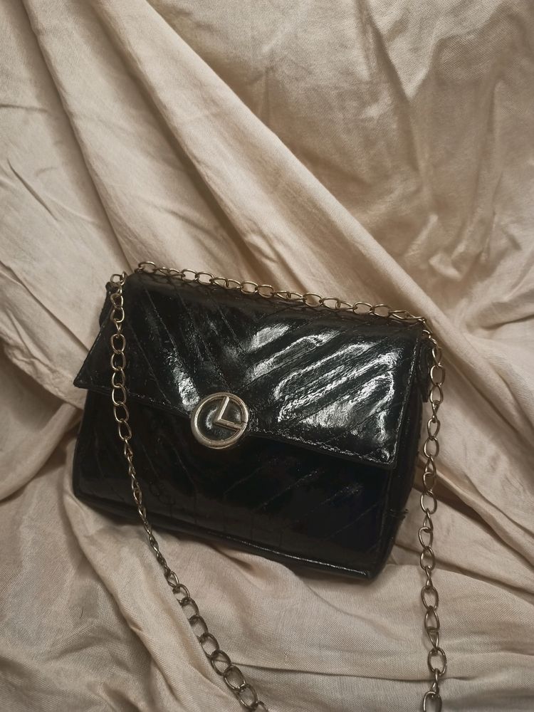 Fancy Black Slingbag🖤👜