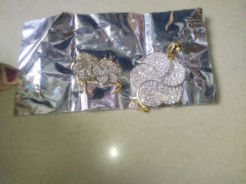 Earrings With Pendant & 30rs Off,🆓🆓📦🚚