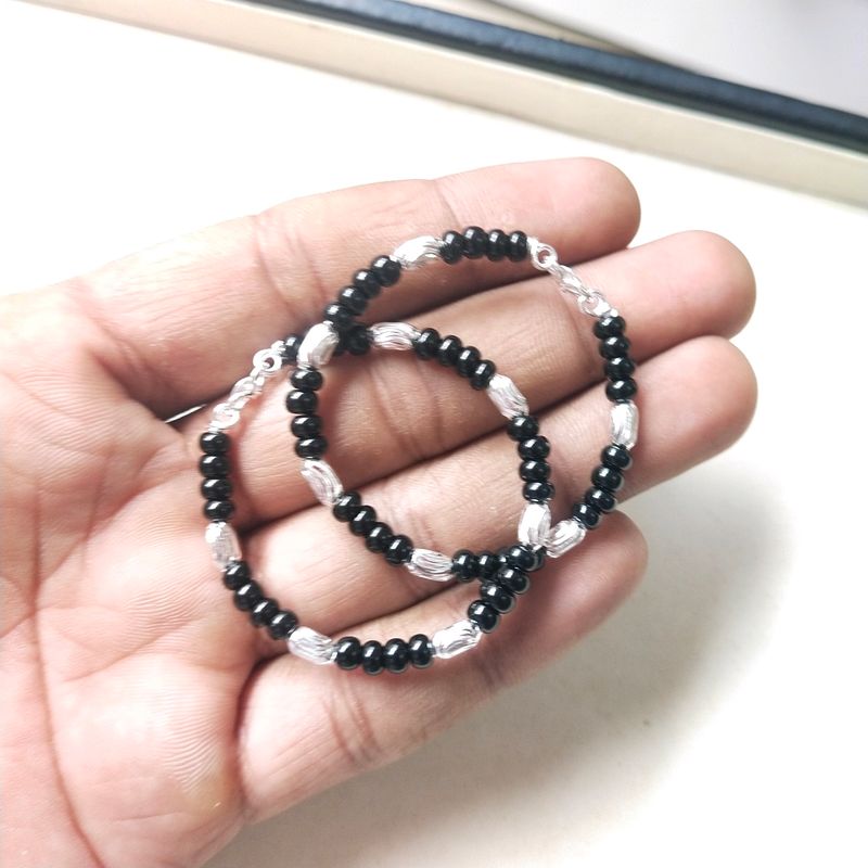 Pure Silver & Black Crystals Baby Nazariya 1जोडी.