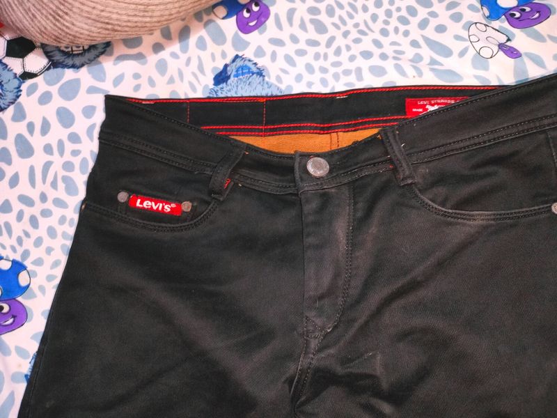 Levis Slim Jeans