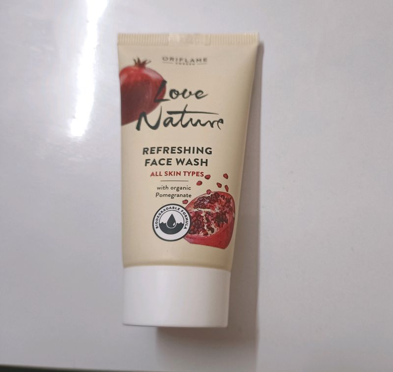 Love Nature Refreshing Face Wash(Pomegranate)